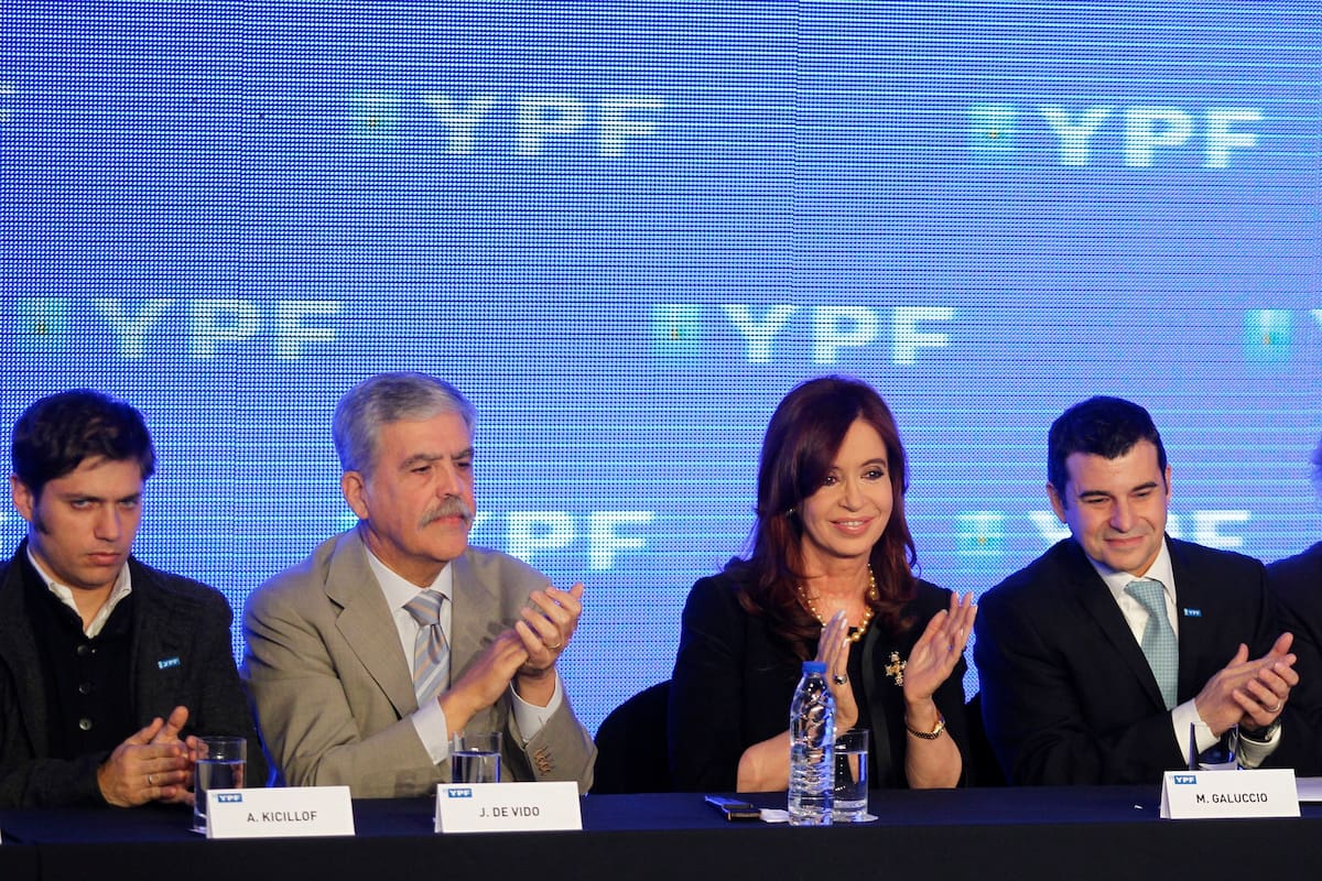 Presetación del Plan Estratégico de YPF con Miguel Galuccio , Julio De vido, Axel Kicillof y la presidenta Cristina Fernandez de Kirchner en el Hotel Sheraton, 5 de junio de 2012