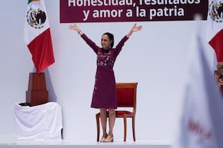 Presidenta mexicana pide a la FIFA reflexionar sobre altos precios de las entradas del Mundial 2026