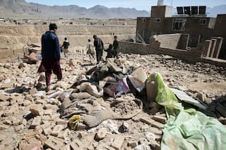 Presidente de Pakistán dice que talibanes afganos cruzaron una "Línea roja"