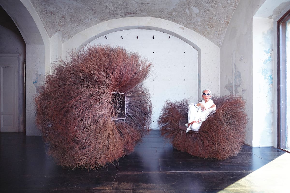 Prestigiosa galerista y curadora italiana, es considerada una mecenas en el mundo de diseño. Desde su galería en Milán, luego de participar de la edición virtual de DArA, cuenta cómo suele descubrir nuevos talentos