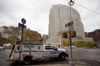 Presunto plan para sobornar a un jurado interrumpe juicio por drogas de exboxeador en Nueva York