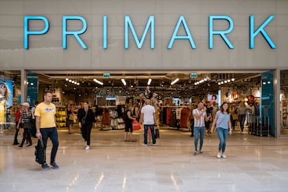 Primark; economía; comunidad de negocios