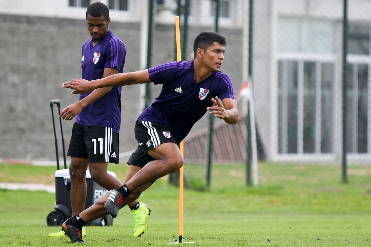 Primer entrenamiento de Robert Rojas con River