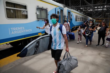 Primer tren a Mar del Plata con turista en lo que va de la Pandemia coronavirus Covid 19 cuarentena