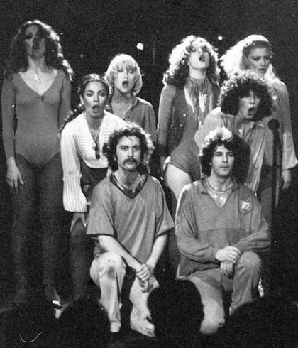 Primera versión, con Dalma Milebo, Sandra Mihanovich, Graciela García Caffi, Déborah Warren, Graciela Pal, Ana María Cores, Ricky Pashkus y Enrique Quintanilla