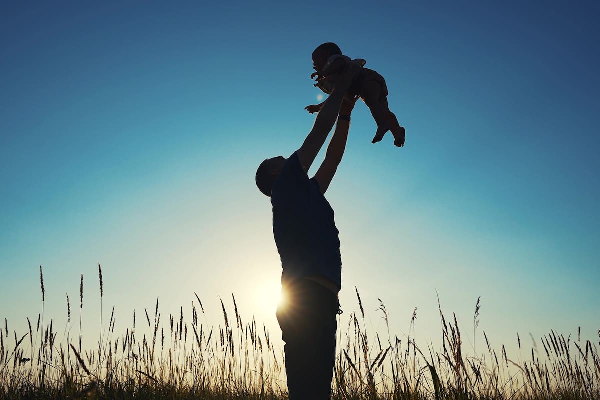 Primerizos; Primerizos de vacaciones; Bebes en la playa; Familia en la playa; Nieve; Familia en la nieve; Nadar; Esquiar; bebe en un avión; bebe de vacaciones; Primerizos en la playa; Valijas; Viajes en familia;