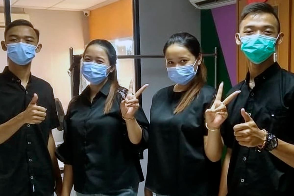 Primero se conocieron Ellwanda y Rani. Luego la pareja decidió presentar a sus respectivos hermanos, Ellwindi y Rina.