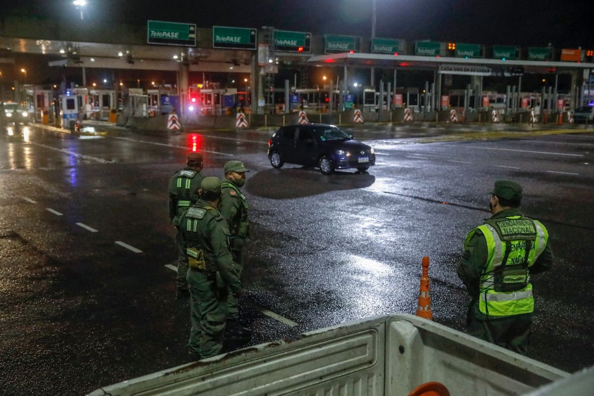 Primeros controles de Gendarmería en Autopista Panamericana, peaje Pilar, la semana pasada