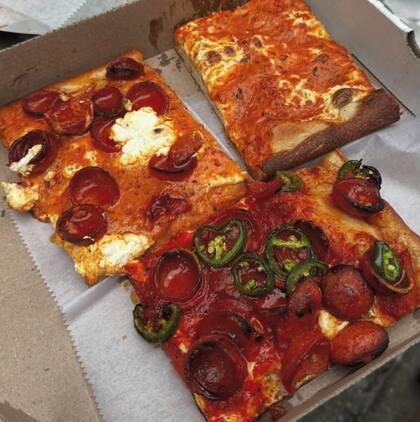 Prince St. Pizza abrió sus puertas en 2012 en la Gran Manzana y hoy cuenta con locales dentro y fuera de Estados Unidos