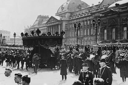 El funeral de la reina tuvo lugar en Bruselas y contó con la presencia de millones de belgas
