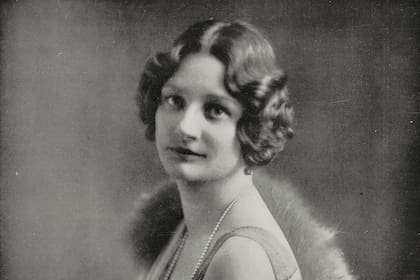 Astrid nació como princesa de Suecia y se convirtió en reina consorte de Bélgica; fue una de las figuras más importantes del país, adorada por su sencillez, solidaridad y carisma