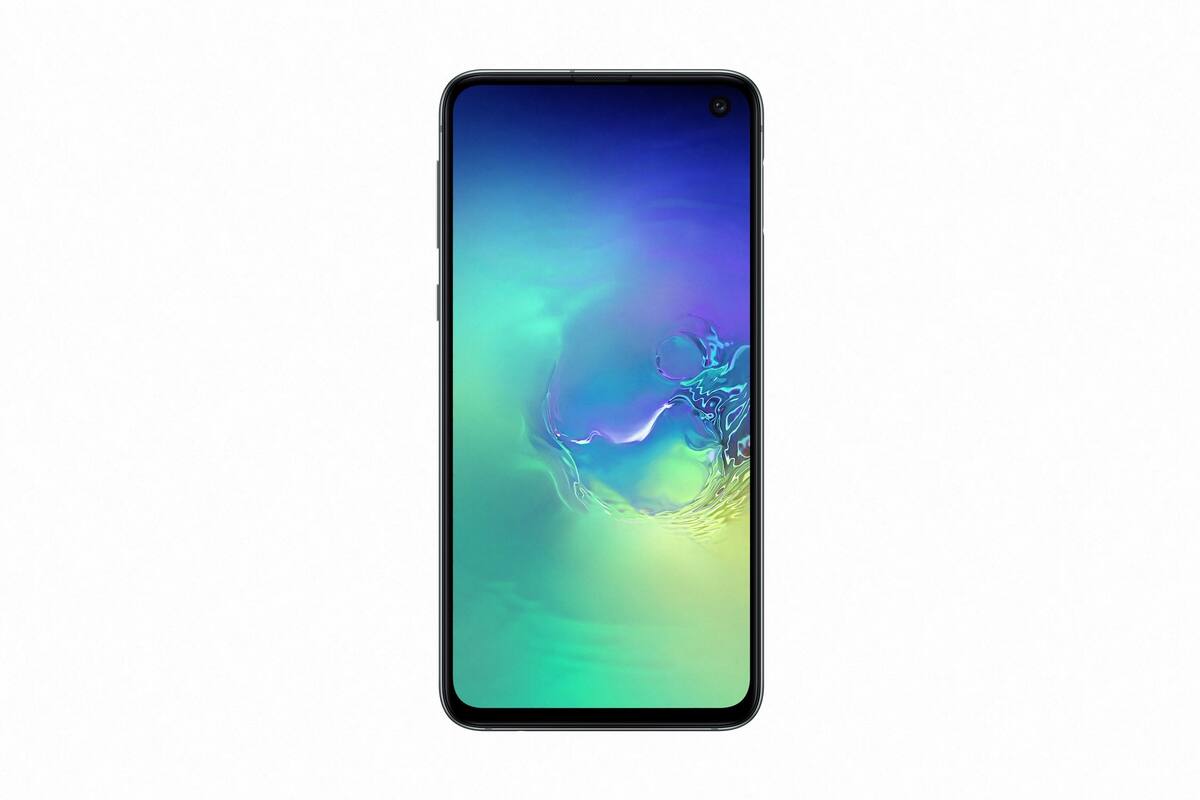 Probamos el S10e, que pronto estará disponible en el mercado local; incluye una pantalla Infinity Display, dos cámaras principales y 6 GB de RAM