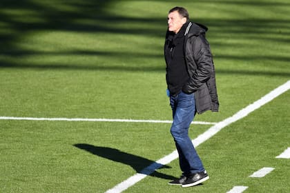 Problemas para Falcioni: el Rojo llega en baja forma al clásico del domingo