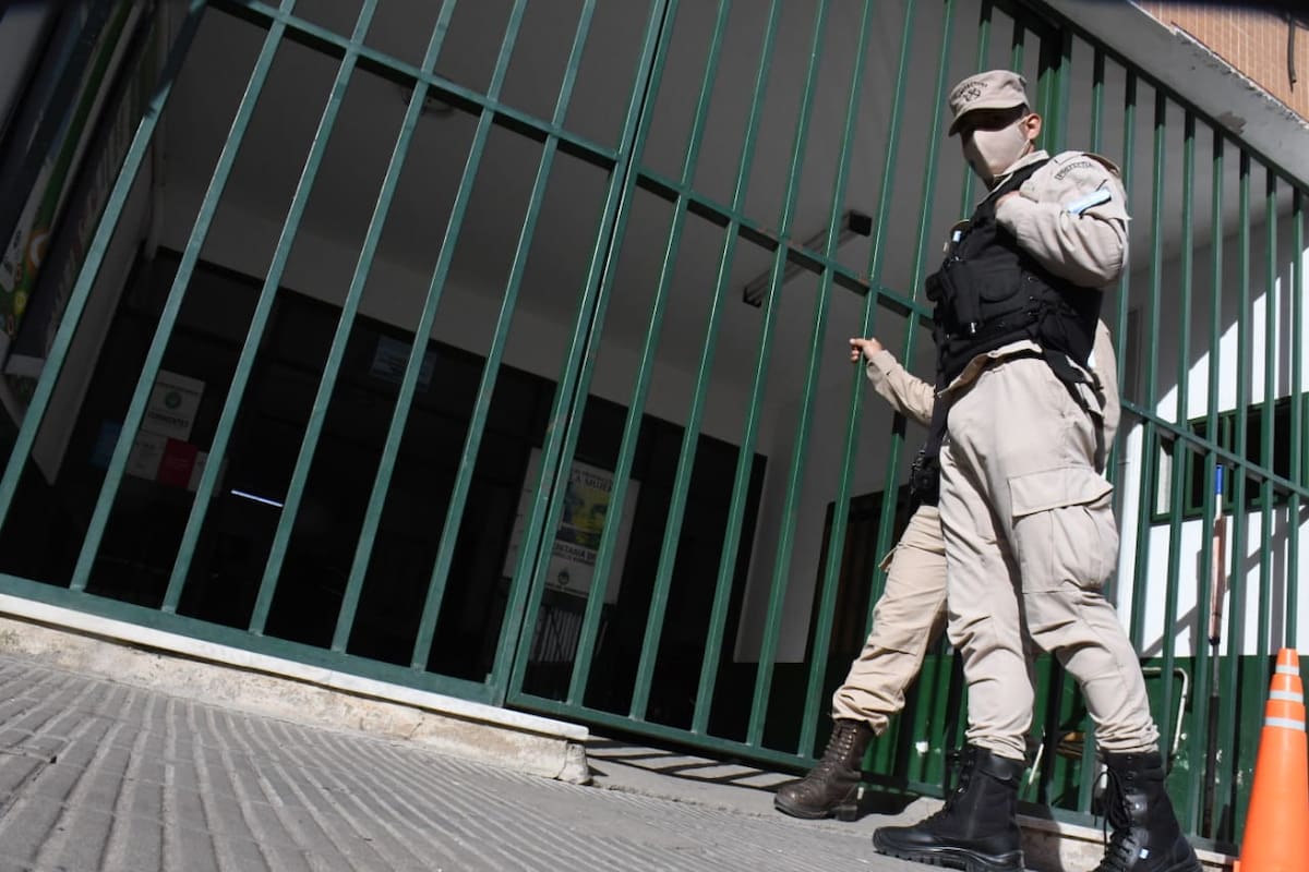 Procedimiento de Prefectura en la dirección de Catastro y del Registro de la Propiedad Inmueble de Corrientes por una estafa con la venta de lotes