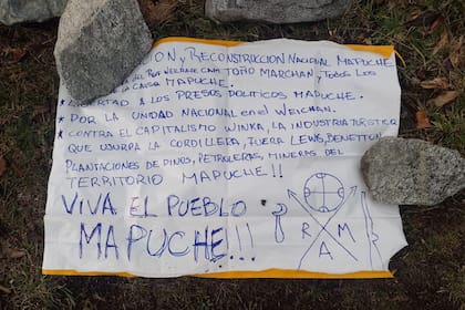 Proclama de reivindicación mapuche en el paraje Los Repollos, en Río Negro