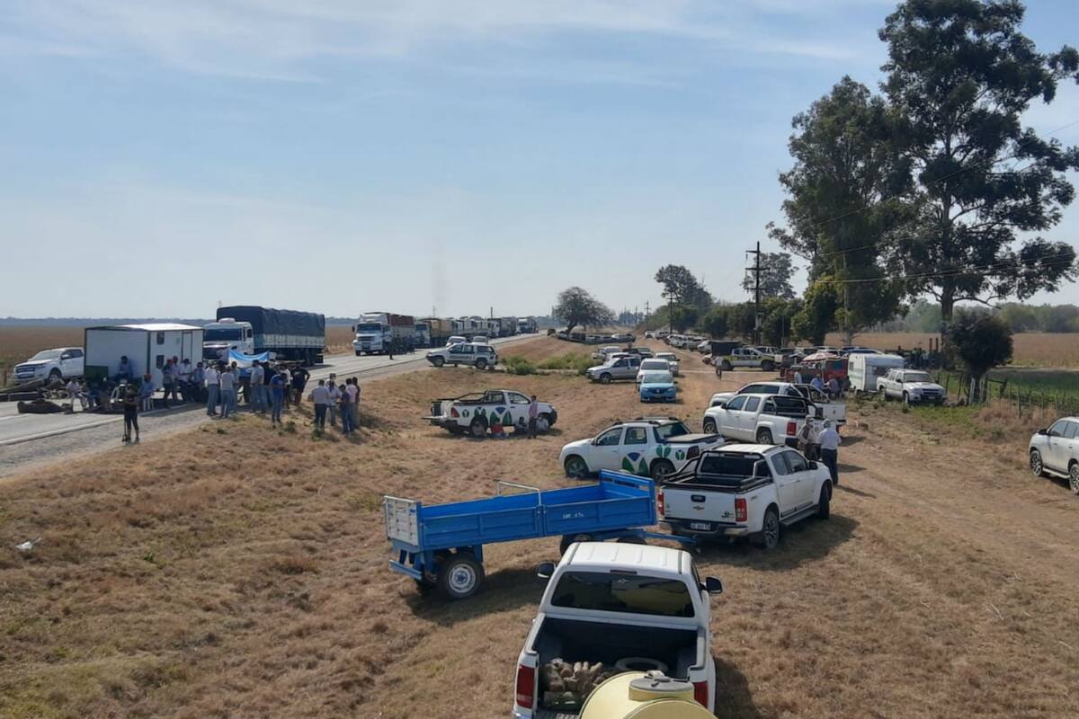 Productores de Tucumán protestan para que se habilite el paso a Santiago del Estero
