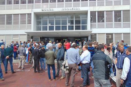 Productores frente al Superior Tribunal de Justicia, en Paraná