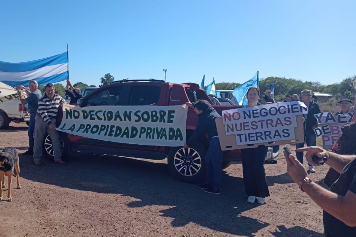 Productores se manifestaron en Telén en contra la creación del Parque Nacional El Caldenal