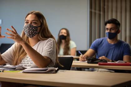 Programa de Becas PAE. Universidad Nacional del Comahue