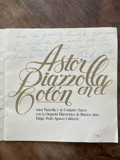 Programa de mano del concierto que Astor Piazzolla brindó en el Teatro Colón en 1983, dedicado a su nieto Pipi
