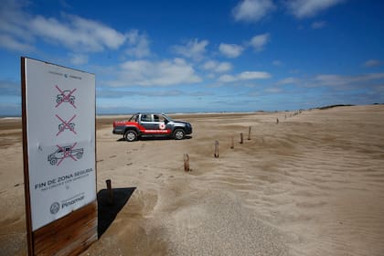 Prohiben la circulación en médanos y en playas de cuatriciclos en Pinamar.