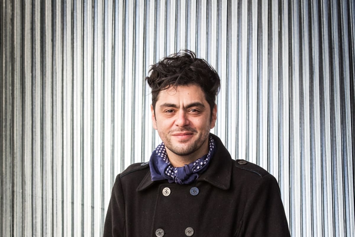 Prolífico y talentoso, destaca en la miniserie El lobista mientras afianza una sólida trayectoria como actor, dramaturgo y director