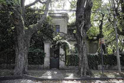 Propiedad en venta en la calle Francisco Beiro 975, es una mansión tasada en  millones de dólares