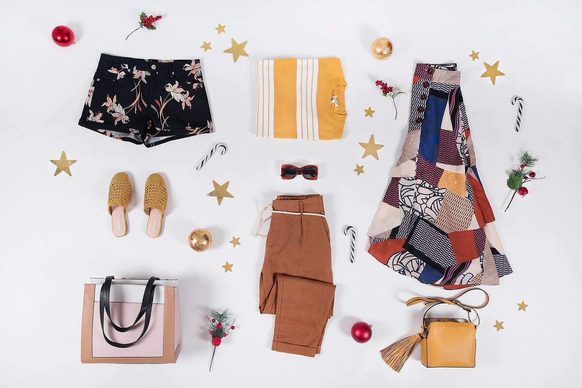 Propuestas para sumar diseño en tonos tierra, verde y azul, también a rayas y con un new navy