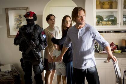 Protagonistas muy populares para los seguidores de las series: él, Josh Holloway, fue un galán en Lost; ella, Sarah Wayne Callies, es Lori entre los zombies de The Walking Dead