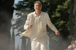 Protagonizó varios éxitos de Hollywood y rompió algunos corazones, pero se alejó de los reflectores y se refugió en el campo (Foto: Netflix)