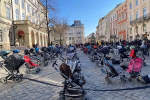 Protesta con cochecitos en Lviv, Ucrania