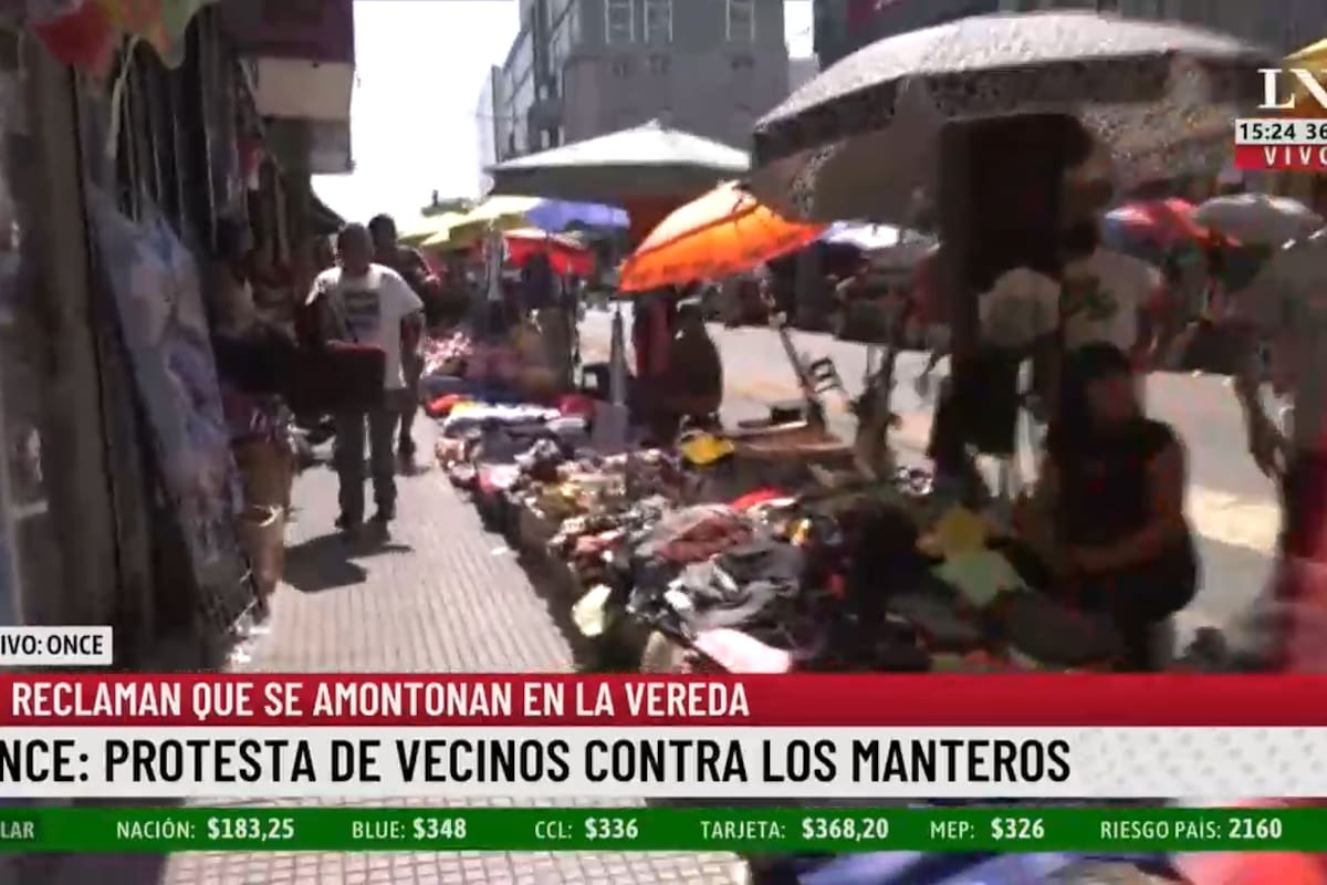 Protesta de vecinos contra los manteros
