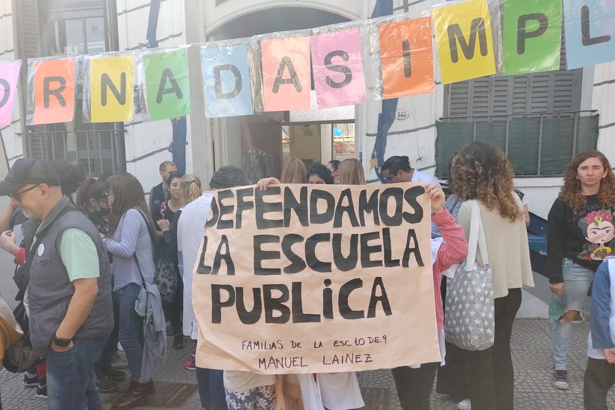 Protesta en una escuela porteña por la ampliación del horario lectivo