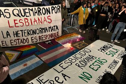 Protestas frente a la embajada de la Argentina en Madrid