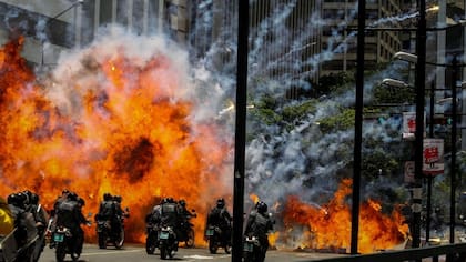 Protestas y represión en la plaza Altamira, en Caracas