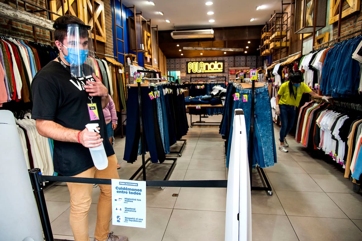 Protocolo para la atención en locales de indumentaria en Rosario, Santa Fe