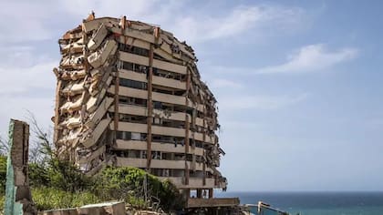 Proyecciones preliminares apuntan a que la ruptura del fondo subterráneo que generó el doble terremoto se extendió por hasta 200 kilómetros