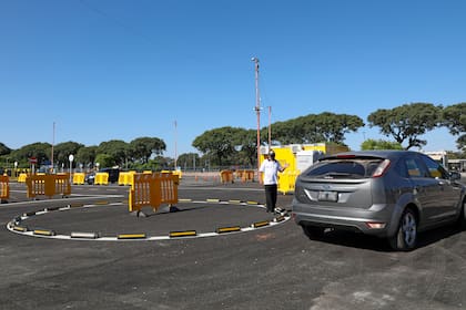 Pruebas en Costanera Norte, una de las pistas habilitadas para rendir el examen