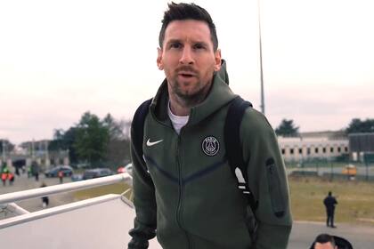 PSG viajó a Alemania y Lionel Messi generó que los fanáticos lo reciban a los gritos