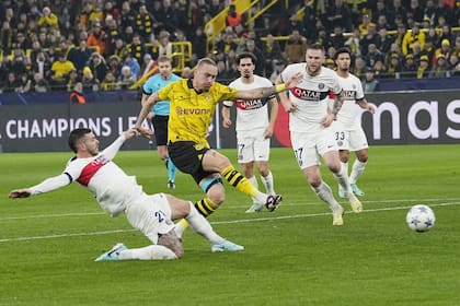 PSG y Borussia Dortmund compartieron el grupo F de la actual Champions; empataron en Alemania y el local ganó en Francia