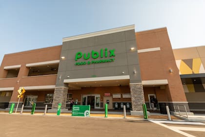 Publix reabrió su tienda en Margate con una ceremonia a las 7 a.m.
