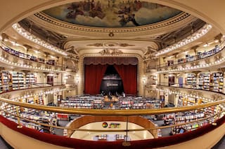 El cine teatro que se convirtió en la librería más grande de Sudamérica