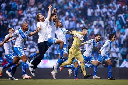 Puebla definió su pase a la liguilla tras vencer a Mazatlán en tanda de penales.