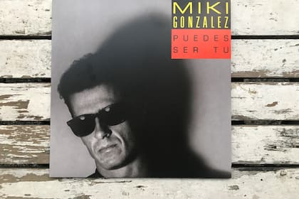 Puedes ser tu (1986), el disco debut del peruano Miki González, reeditado en vinilo por el sello A Tutiplén. Incluye la participación de Charly García, Andrés Calamaro, Daniel Melingo, Pipo Cipolatti, Miguel Abuelo y Bam Bam Miranda.