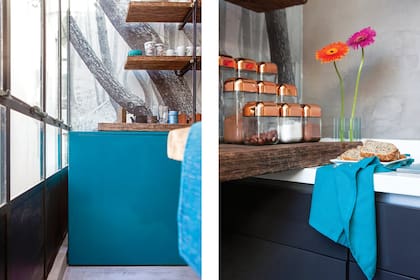 Foto (Taller gráfico 312). Puertas laqueadas (Sherwin Williams). Revestimientos de madera y cubo que contiene y disimula el lavarropas, además de ser el apoyo de la mesada de quebracho antiguo (todo de Enrique Tedeschi). Frascos (Landmark).