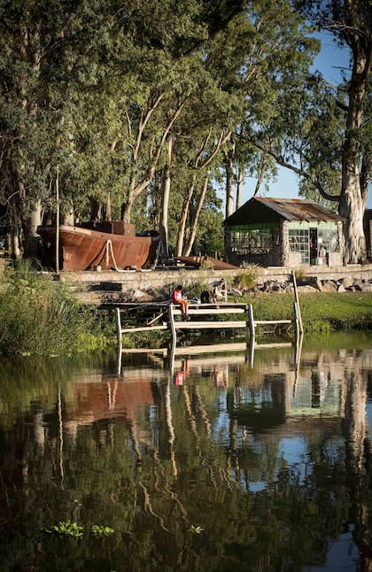Puerto Camacho, embarcadero con restaurante para los dueños de las casas de esa zona.