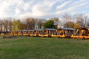 Puesto Viejo en versión glamping, las carpas listas para recibir a todo confort.