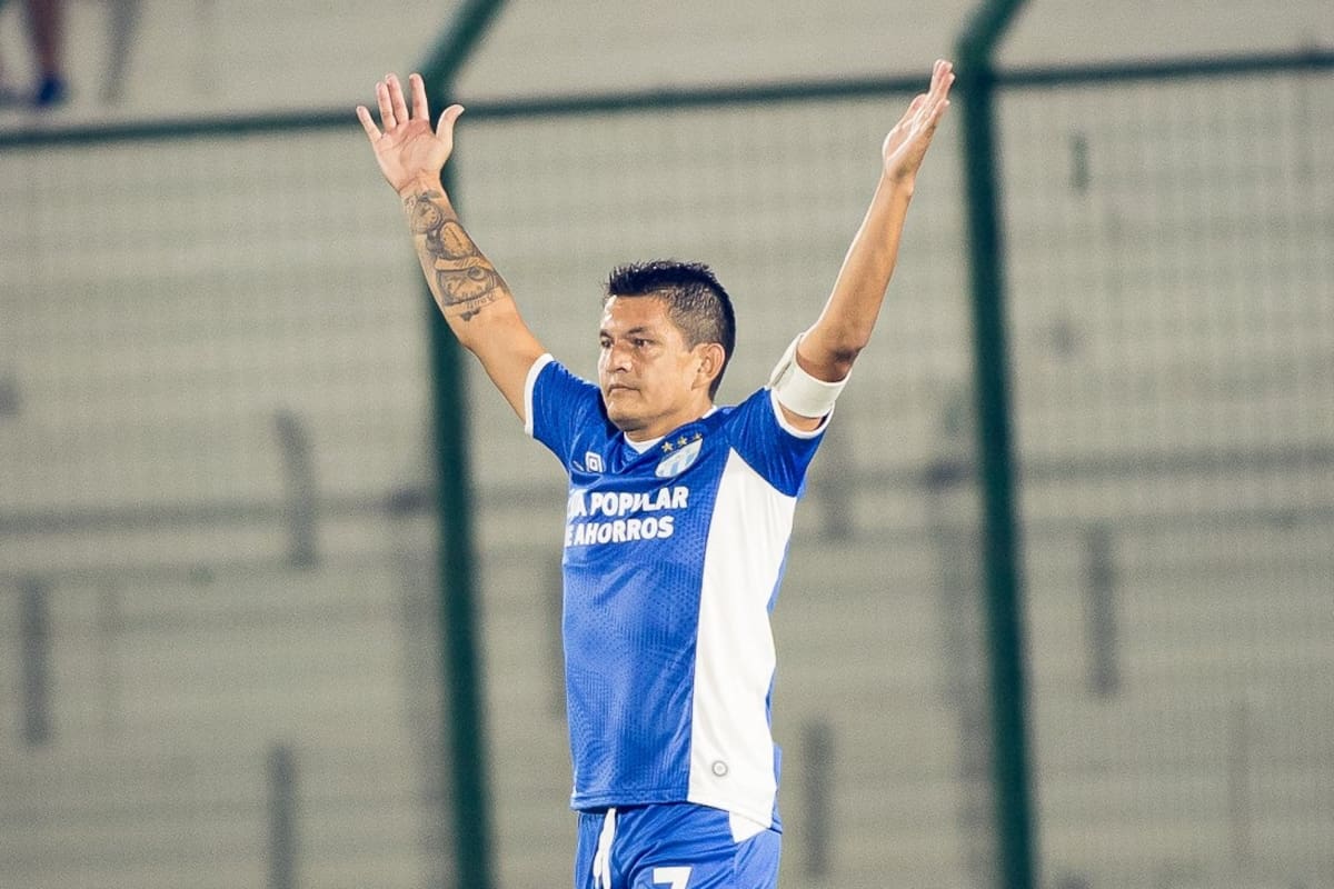 Pulga Rodríguez metió un golazo contra Universidad Católica en un torneo de verano