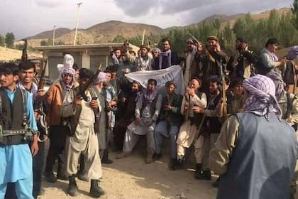Puli Hisar, Dih Salah y Banu, los 3 distritos de Baghlan, Afganistán que resisten al Talibán.