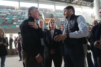 Pullaro y Macri recorrieron una de las obras emblemáticas para los Juegos Suramericanos: el Estadio Multipropósito de Santa Fe